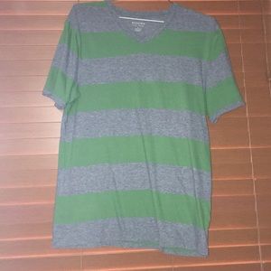 Men’s v-neck striped shirt!